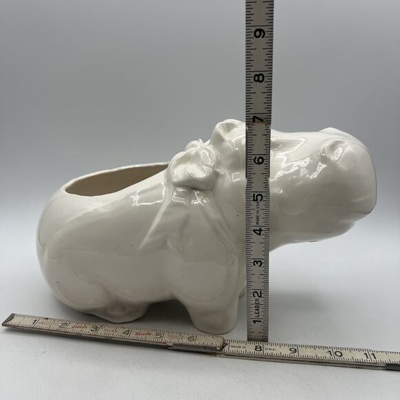 Large Vintage White Hippo Planter 70s Whittier Potteries 122 Los Angelos CA 1975 - Picture 7 of 9